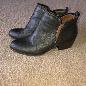Lucky Brand metallic/silver booties